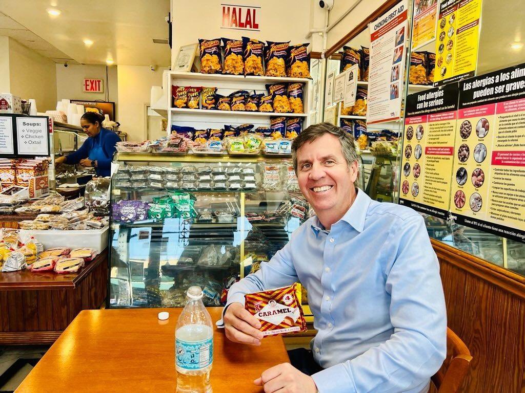 Out on the campaign trail in Ozone Park yesterday we stopped in to enjoy some Stewed Chicken and 'Doubles' at Curry Roti Box. Support your local businesses.