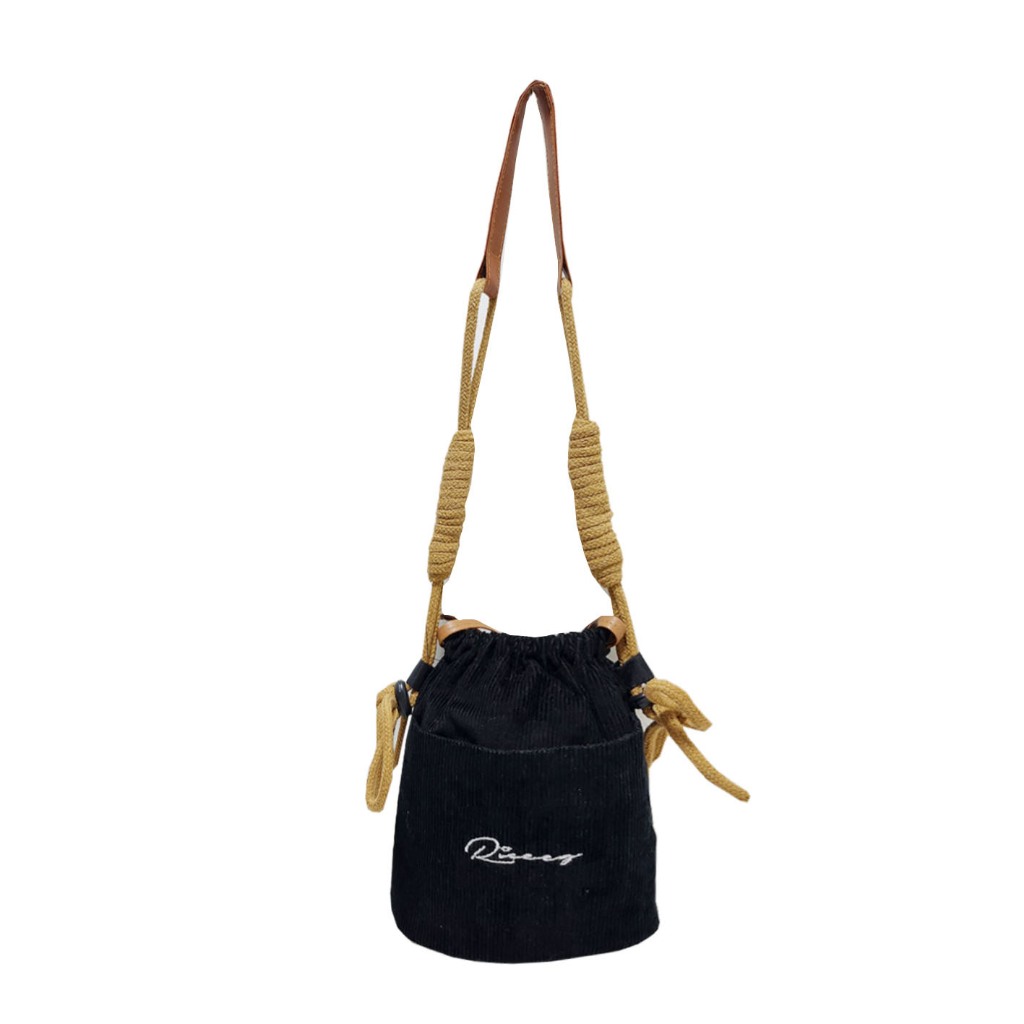 Thrdshpee's tweet photo. Tas Selempang Mini Serut

Bahan: Corduroy
⭐4.8
🔗 https://t.co/IbzrTRUU5n https://t.co/dvoV6wuHdY