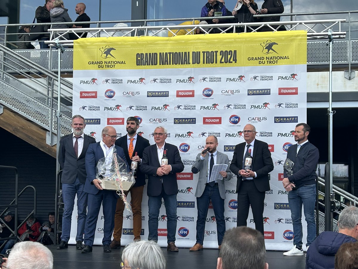 #PMU, partenaire historique du #GNT, représenté par Pierre Jeglinski, directeur du pilotage commercial, à l'occasion de la 4e étape 2024, qui fait escale pour la première fois à l'hippodrome de la Loire à @MCordemais @LeTrot