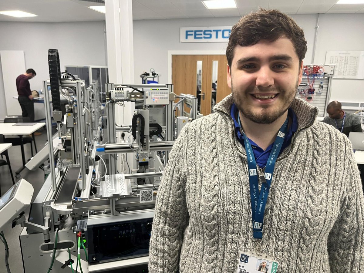 First Class Degree Engineer returns to Burnley College to Inspire Apprentices Ahead of Final Assessments An experienced engineer who graduated with distinction has returned to Burnley College to inspire Apprentices ahead of their final assessments. buff.ly/44lmG3x