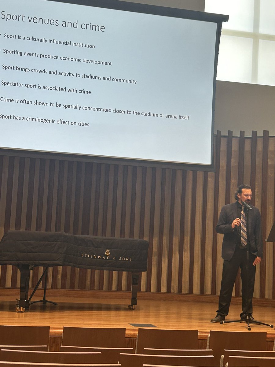 DocShipherd's tweet image. Honored to be asked to introduce @BrianMenaker for his Annual Faculty Lecture yesterday!