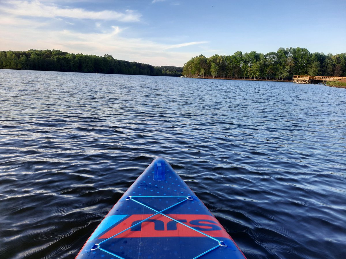AnneClevenger's tweet photo. Fantastic moonlight paddle on Lake Cooley last night. https://t.co/pFZxxlwQyb