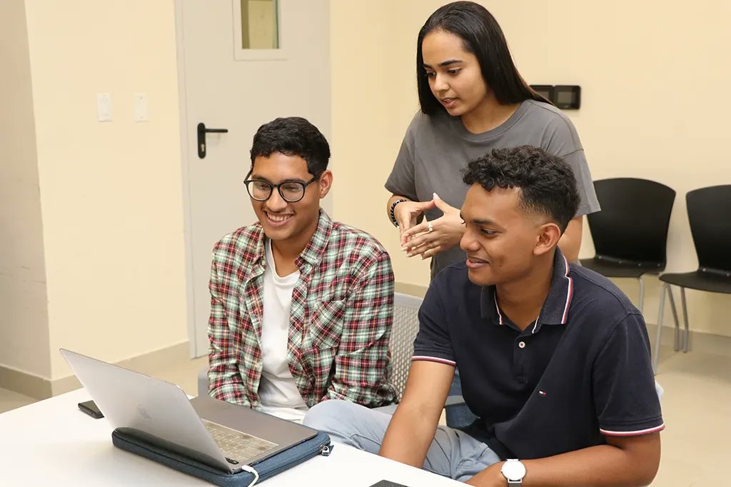 UTP Panamá (@utppanama) on Twitter photo Clausura del Programa de Internacionalización Curricular de las Américas (Coil Based Program), en donde participaron estudiantes de la <a href="/utpfisc/">Facultad de Ingeniería de Sistemas Computacionales</a>, esta actividad se dio en el Salón de Proyecciones Nº1 del Edificio de Facilidades del Campus Central VLS.
#utppanama <a href="/FIU/">FIU</a> Clausura del Programa de Internacionalización Curricular de las Américas (Coil Based Program), en donde participaron estudiantes de la <a href="/utpfisc/">Facultad de Ingeniería de Sistemas Computacionales</a>, esta actividad se dio en el Salón de Proyecciones Nº1 del Edificio de Facilidades del Campus Central VLS.
#utppanama <a href="/FIU/">FIU</a>