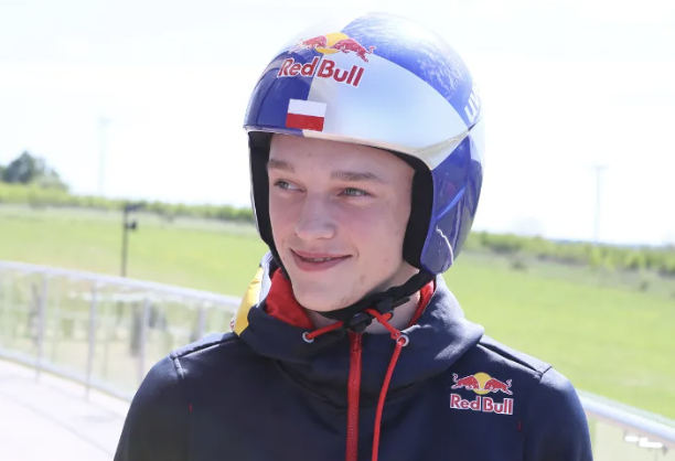 A gdyby życie inaczej się potoczyło, 
byłby to nasz Tomek Pilch
#Ryoyu #RedBull #Islandia