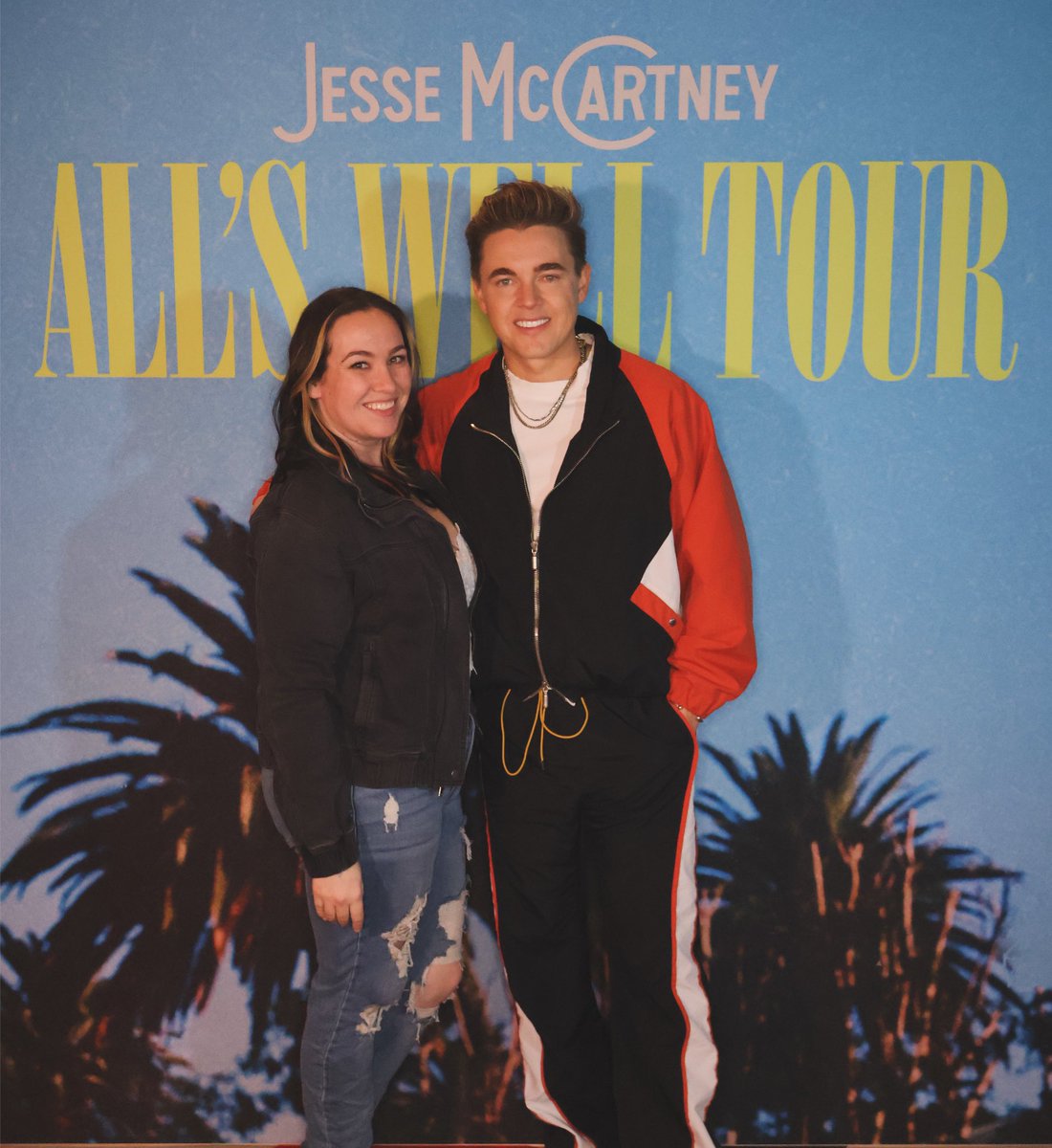 it was the “All’s Well” tour but I can assure you I was not well, meeting @JesseMcCartney again 😭😭😭😭🥰