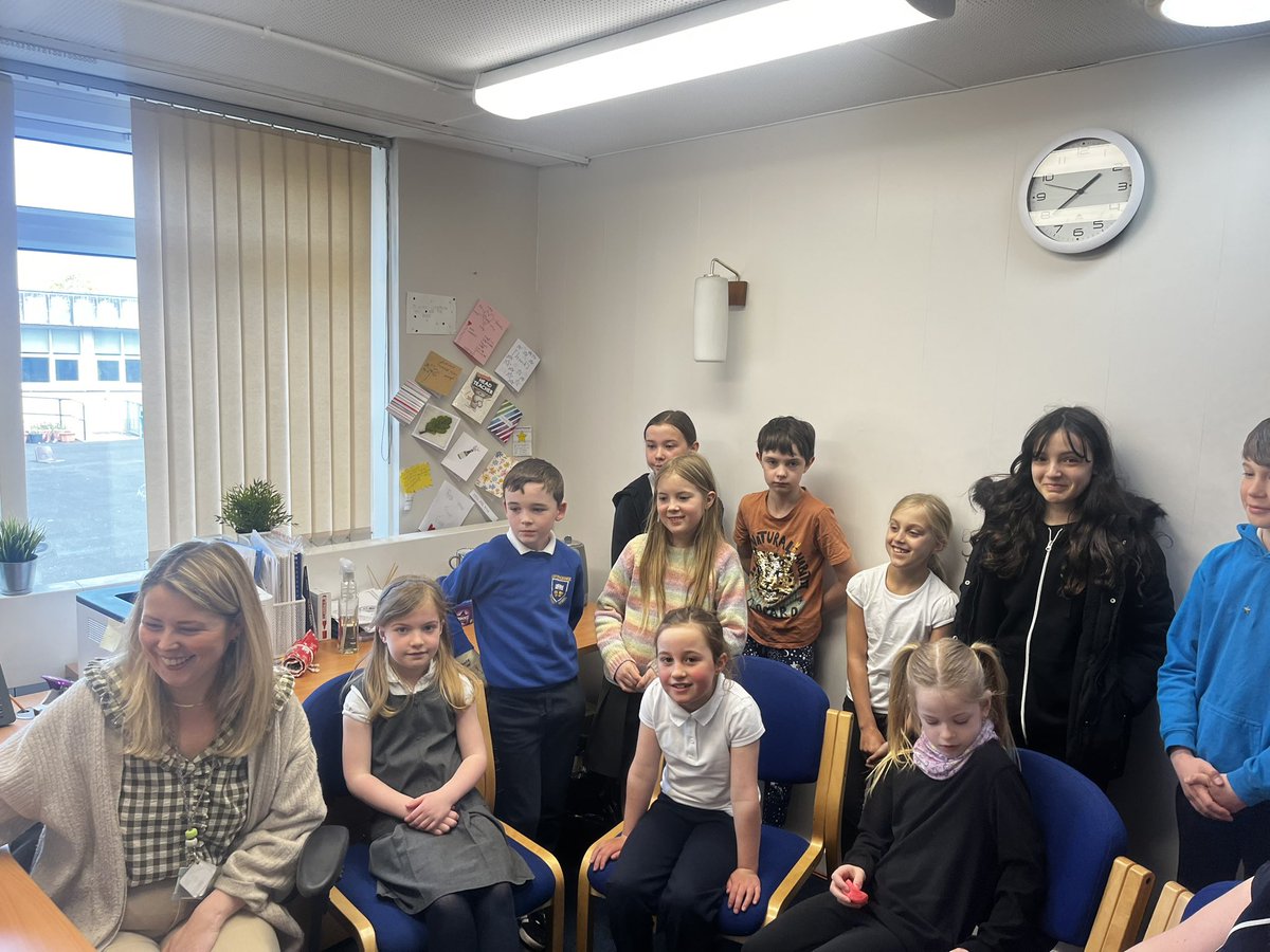 Laura Cameron tweet media