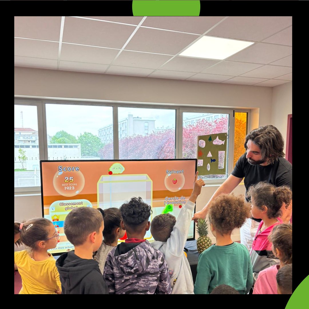 Event2Give tweet media