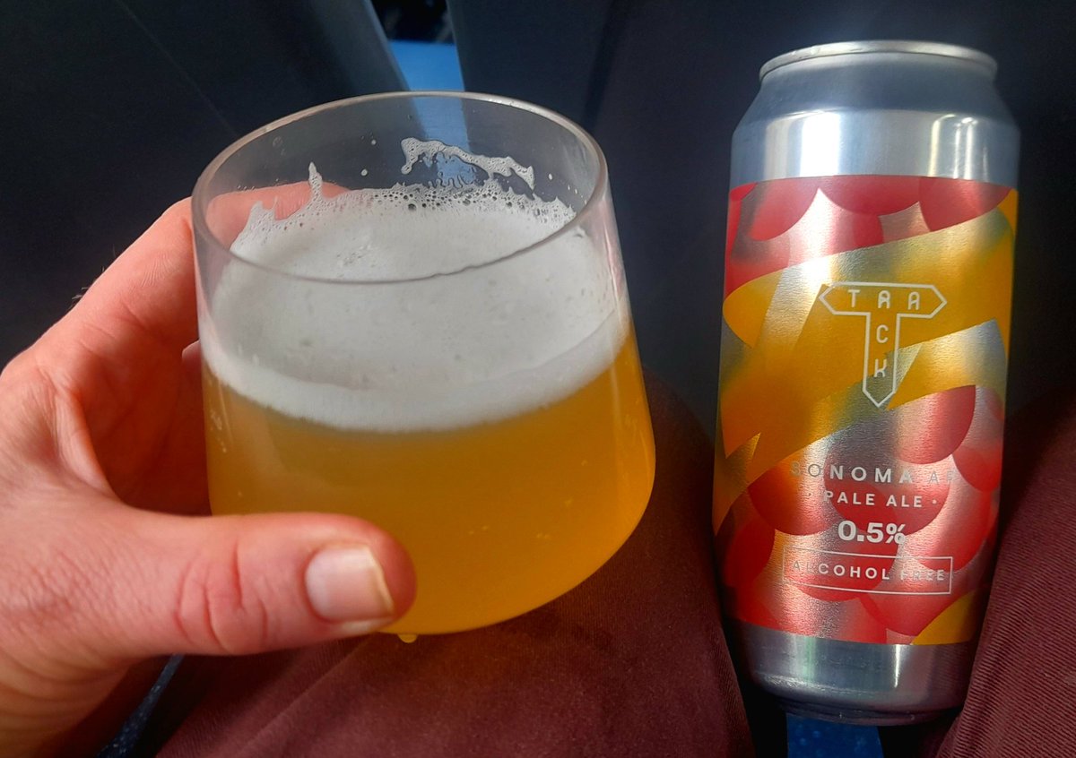 Stuart_Pickard's tweet photo. On my way to @bierhuis1 #Ossett been awhile, got my #BusBeer for the long journey @trackbrewco #Sonoma #AlcoholFree #AFbeer #NonAlcoholic #NoAbv #NoAbvBeers #Alkoholfrei #Alkoholfrittöl purchased via @shipleytriangle in #Shipley #ShopLocal #GingRealAleTrail @Stuart_Pickard https://t.co/SOE1JZDJbn