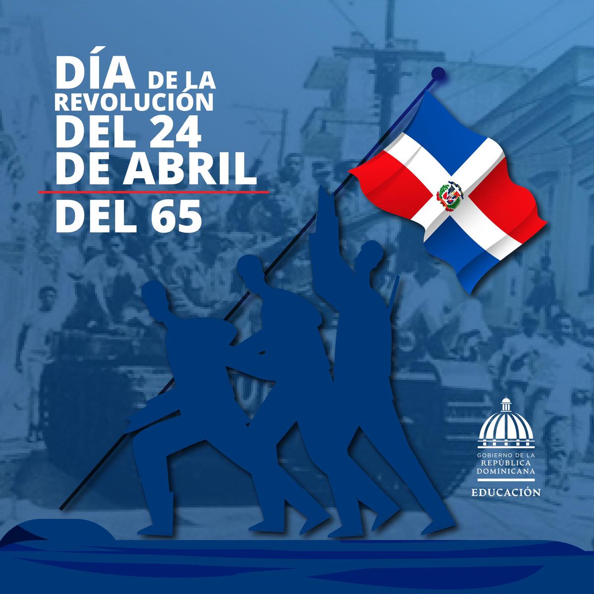 Alzamos la tricolor📷, que es símbolo de independencia y libertad📷.
Hoy, nos orgullece ser dominicanos; y resaltar las luchas del pueblo.