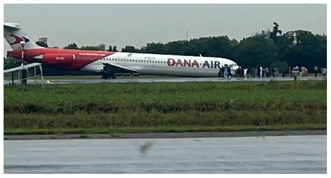 FAAN Reopens Lagos Airport Runway After Dana Air Incident signaturetv.org/faan-reopens-l… Hardi Sirika Peter Obi Tiwa Savage Yahaya Bello