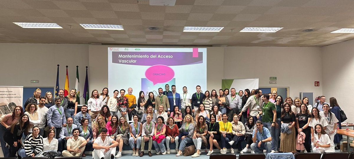 samiuc_uci's tweet photo. La I Jornada para Acceso y Mantenimiento Vascular Ecoguiado en #UCI organizada por nuestro GT de Cuidados de #Enfermería fue un éxito. 
Han participado más de 180 profesionales de la Enfermería de Cuidados Críticos de varios centros andaluces. ¡Gracias!👏
https://t.co/LOypSGfl0e https://t.co/7TwZHuYXLp