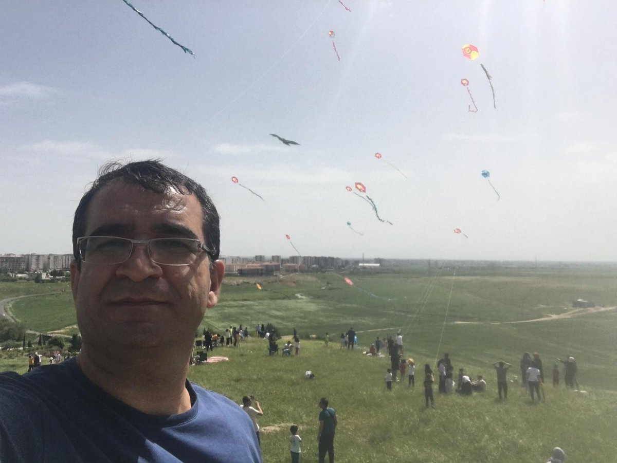 kiziltepetokiio's tweet photo. Okulumuz 1/B sınıfı Geleneksel Uçurtma Şenliğinin 2.sini gerçekleştirdi.Gökyüzüne uçurtmalarını gönderen öğrencilerimiz keyifli bir gün geçirdiler
@tcmeb
@Yusuf__Tekin
@Murat69_Demir 
@mardinilmem
@akadirgms
@kiziltepemem47
@Faruk_Simsek47
@makdag47
@ABahcivanc https://t.co/5vicYVzMh6