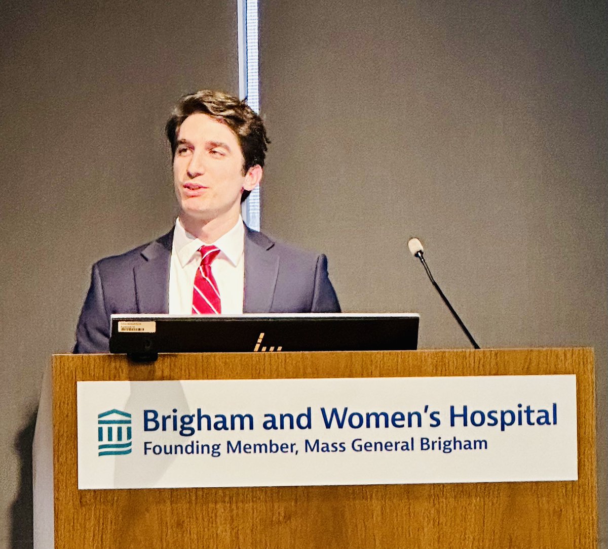 It's been an absolute pleasure having Jean Filo with us as a subintern at BWH! His enthusiasm, dedication, and passion for learning have truly enriched our team. Today, Jean shared insights on extracranial & pseudoaneurysm management in a captivating talk to our department!