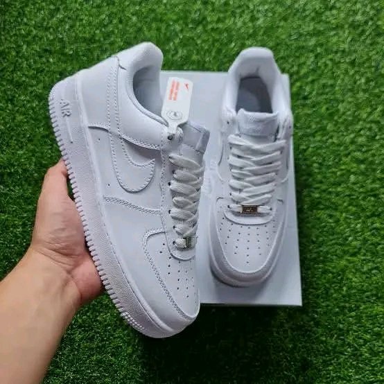 At only 150k (negotiable) you can get this Airforce. Retweet my customer might be on your TL😊💙⚡️🙏
