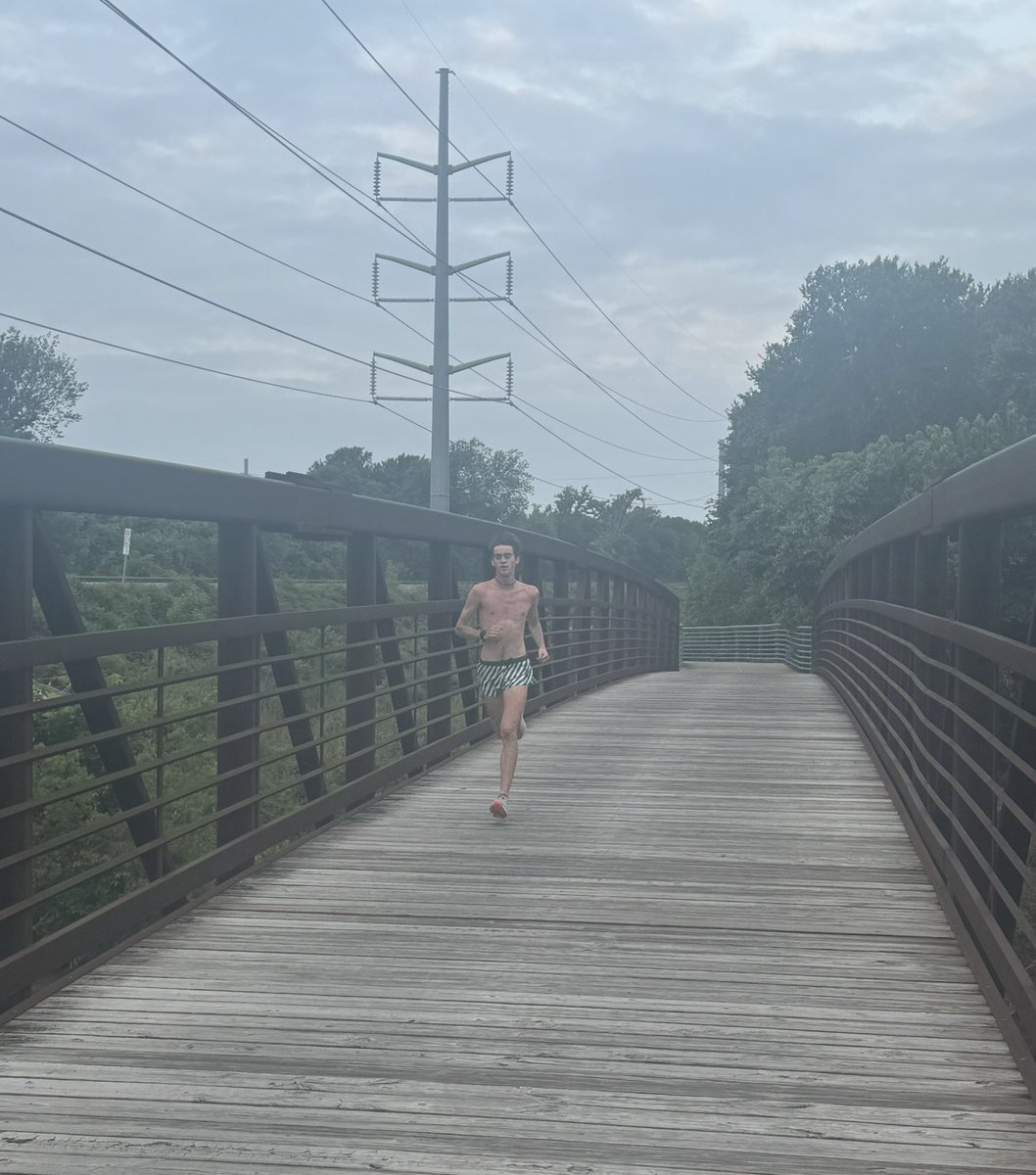 Great morning for some tempo work for the sub 9 duo!

LET’S GET IT