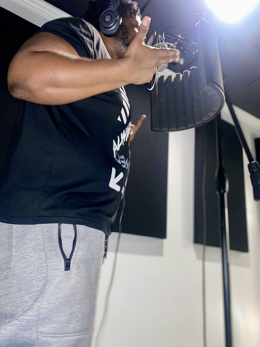 bcbigclay's tweet image. ‼️New Music 🎶 gettin Cooked up w/my day 1 Super Producer @Dreez_Official ‼️ 🎧🎙️🚀🧸💯 #music #trending #studiobound #NewMusicAlert #AcePrinceJENODay #ClashAtTheCastle #Madonna #PerfectMatchXtra #물가의밤 #음학마등의_등장이라_재밌어지겠네 #NC 

open.spotify.com/album/2P5mxyVc…