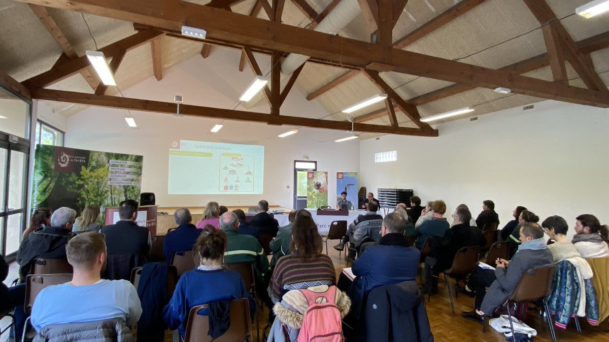 Le @parc_nat_forets accueille aujourd’hui en séminaire les techniciens des gestionnaires d’infrastructures routières pour partager les enjeux. L’objectif est de concilier sécurité routière, protection de la biodiversité et des paysages, et contraintes réglementaires.