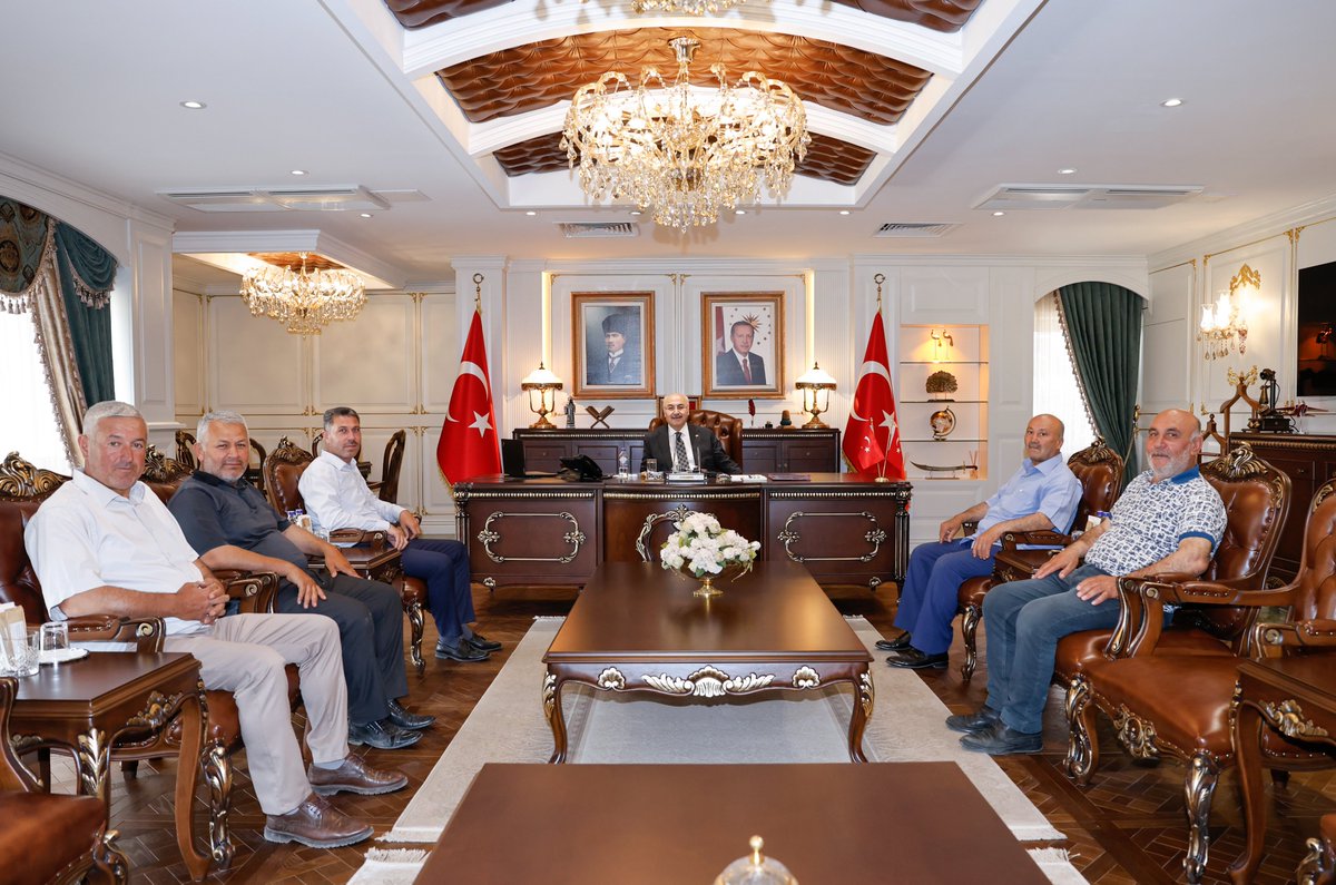 Valimiz Sayın @yskosger, #Sarıçam Ziraat Odası Başkanı Ali Mehmet Sarsal ve beraberindekileri kabul etti.