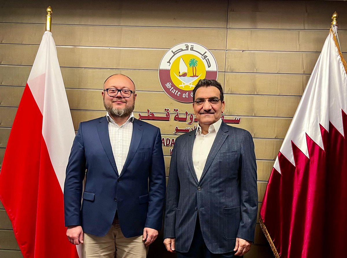 Dziś miałem zaszczyt złożyć kurtuazyjną wizytę Ambasadorowi Państwa Katar, JE Abdulli A. Rahman Fakhroo. Spotkanie miało charakter pożegnalny, gdyż pan Ambasador kończy właśnie swoją misję w Polsce. 🇵🇱🤝🇶🇦