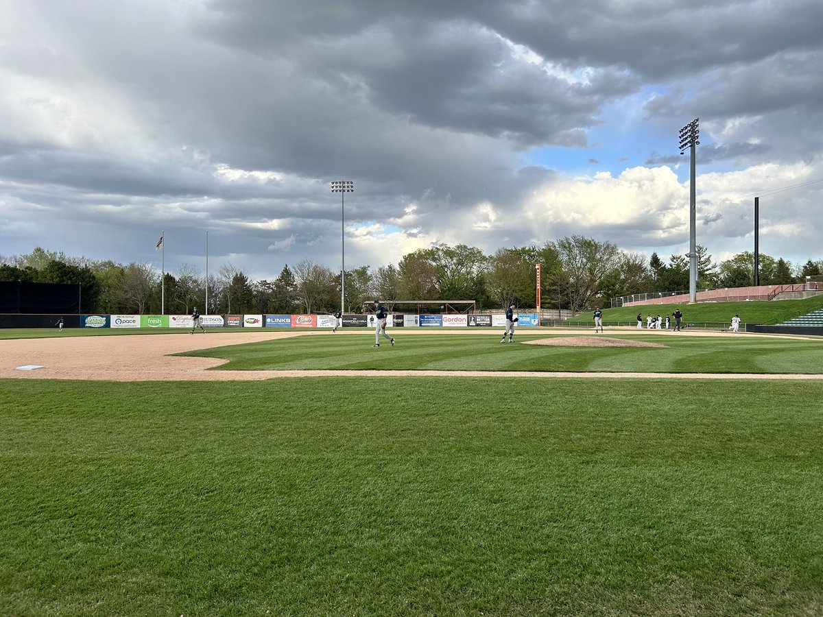 LancerBaseball2's tweet photo. Lancers comeback to defeat Oakton CC 5-2 to earn split.  Ryan Powell and Ryder Derouin each 1-3 doubles and RBIs. Starter Will Schufreider ND 3inn 1K 4BB 1H 1ER, in relief Isaiah Terrell (W) 4inn 8K 1BB 0H. Lancers overall 22-20 Skyway Conf 6-6. https://t.co/zdxhe0wWr9