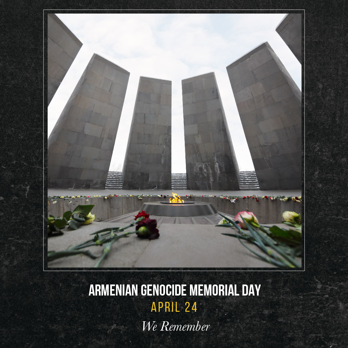 HistoryMttrs's tweet photo. 🇦🇲 #OTD #24Apr #Armenia #Remember
Saterday 24 April 1915, the day of the start of the Armenian Genocide committed by the Ottoman Empire.
The Armenian Genocide took place from 1915 to 1918, with renewed instances of brutality occurring between 1920 and 1923.
Of the population of 2 million Armenians, an estimated 1.5 million are killed.
24 April is commemorated annually.
🌹#ArmenianGenocide #MemorialDay