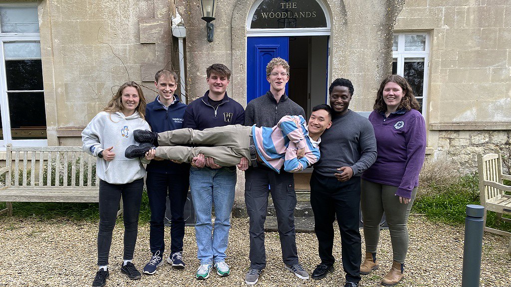 Our student entrepreneurship programme gives students the opportunity to pitch to @uniofbathalumni for the chance to win investment into their start-ups. Well done to the three students have recently received £8,000 investment. bath.ac.uk/announcements/… @enterprisebath
