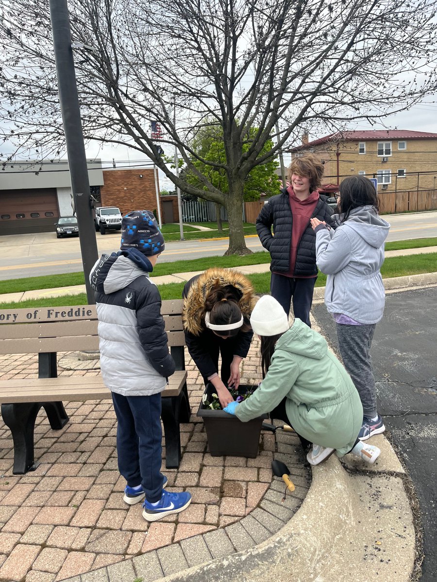 on the first day of the Pennoyer Garden Club, the attendance was truly remarkable!  #PennoyerPride