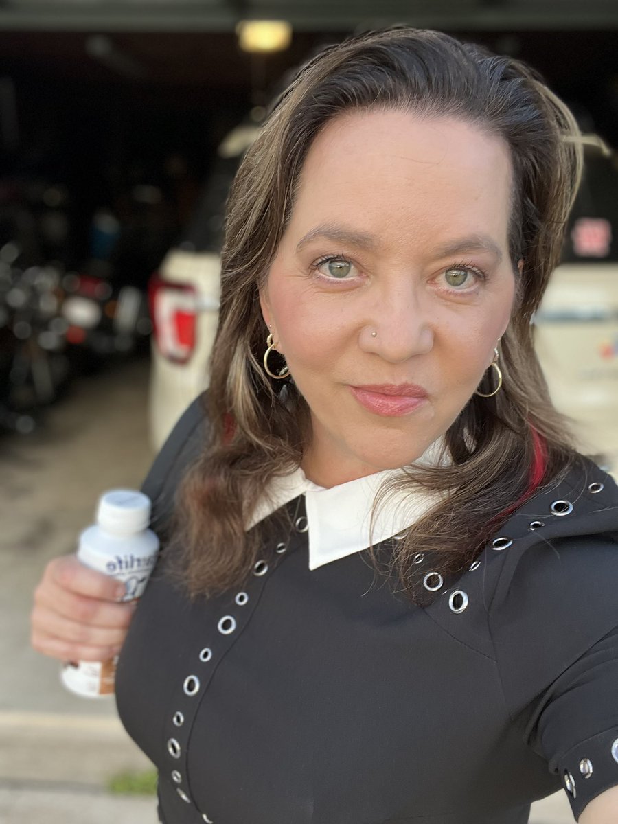 It is appropriate that on my last day at the UH GCSW, I will be giving a three-minute committee testimony on untested rape kits in Texas. In three years, I finished my bachelor’s degree and now my master’s degree. I am super excited to be leaving this horrific drive into downtown