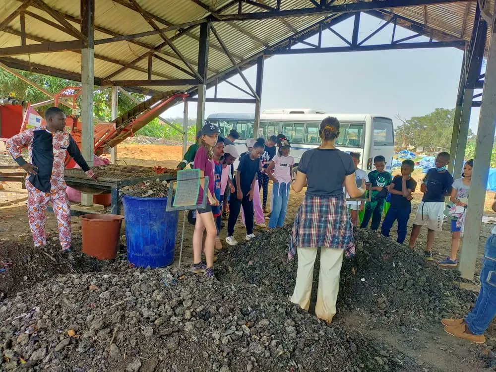 Lycée Albert Camus Conakry tweet media