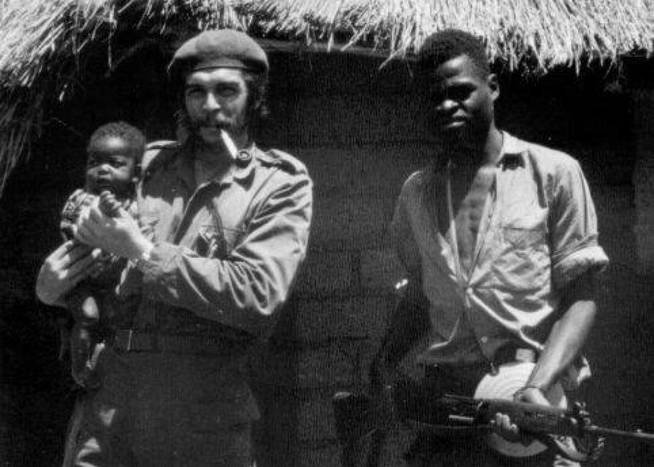 Hace 59 años llegó el Che al Congo. Su internacionalismo sigue inspirando a los revolucionarios del mundo. 'Toda nuestra acción es un grito d guerra contra el imperialismo y un clamor por la unidad d los pueblos contra el gran enemigo del género humano: los EEUU d Norteamérica'