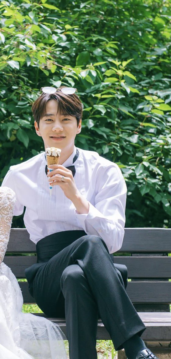 ljy096's tweet photo. 🍦
Bravo Vanilla
해태 부라보콘 화이트바닐라 
海太 經典甜筒 香草 

https://t.co/iHkmP7IZ3Q
Bravocon在去年的韓國產業品牌力量指數(K-BPI)中，在冰淇淋領域佔據了第一位。共21次頒獎中，有17次榮登第一。

#LeeJunYoung
#イジュニョン #李濬榮
#อีจุนยอง #이준영
#BLADEentertainment
#096Foodie https://t.co/7ZizoScbbe