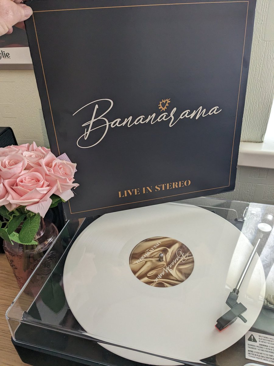CarenLalania's tweet photo. Now spinning #LiveInStereo by the lovely ladies who are @VivaBananarama 👑🎶💎❤️ https://t.co/JJASCPEWfZ