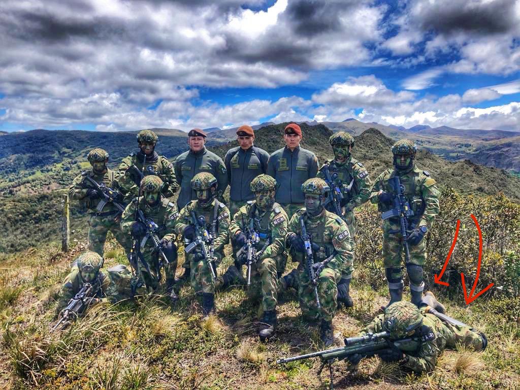 MilLudwig's tweet photo. @Andres_powe @war_noir Colombian Army use rubber boots. https://t.co/3KUhkDZSk7
