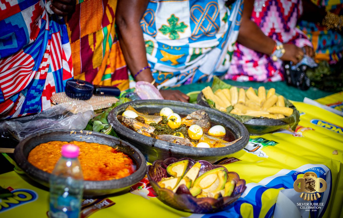 Otumfuo Osei Tutu II hosted a durbar and food fair for Asanteman Queen Mothers at the Manhyia Palace as part of his Silver Jubilee celebration.

#UTVNews