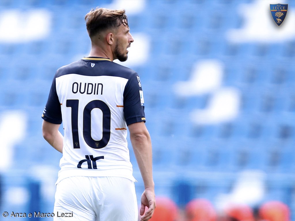 🟡🔴 Il video della conferenza stampa di Remi Oudin autore dell’assist a Gendrey in occasione del primo gol messo a segno con il Sassuolo #avantilecce 🔗 youtu.be/c9Cw3RsQu1k