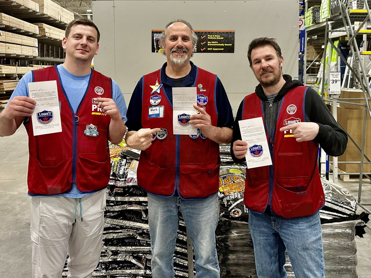 Red Stars for the #1 Pro team in the district !!! <a href="/BDabrieo/">Brian Dabrieo</a> <a href="/AndyBlier2322/">Andy B</a> <a href="/Anthony_Battle1/">Anthony Battle</a> <a href="/MichaelR18PRO/">Michael</a> <a href="/TheProRally/">Pro Rally</a>