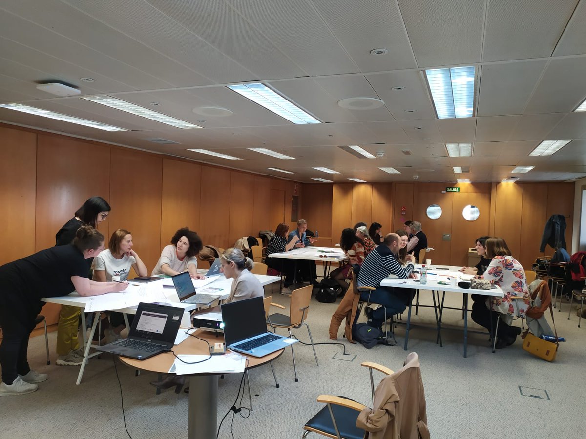 ♎ #ESS & #égalité : retour sur 3 jours d'échanges! Les partenaires #CAPSE se sont réunis à Madrid pour l’événement annuel de mobilité afin de construire les contenus pédagogiques avec les expertes et experts belges, espagnols et français ! + d'infos : capse-project.eu/fr/les-experts…
