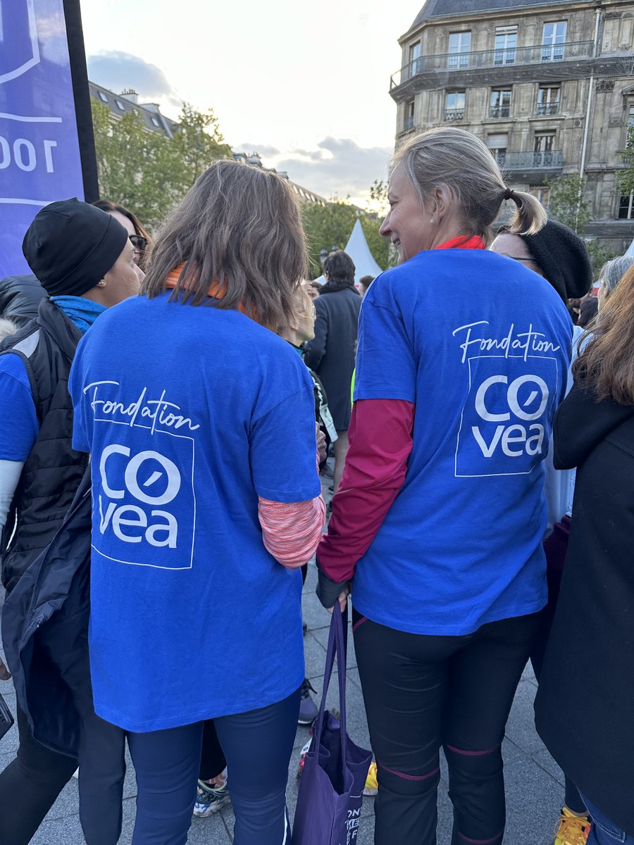 🟣🏃‍♀️ Pour la deuxième année consécutive, 40 collaboratrices et collaborateurs du Groupe ont participé à la #NuitDesRelais, organisée par la @Fondationfemmes, sur le parvis de l’Hôtel de Ville de Paris. Merci à eux !