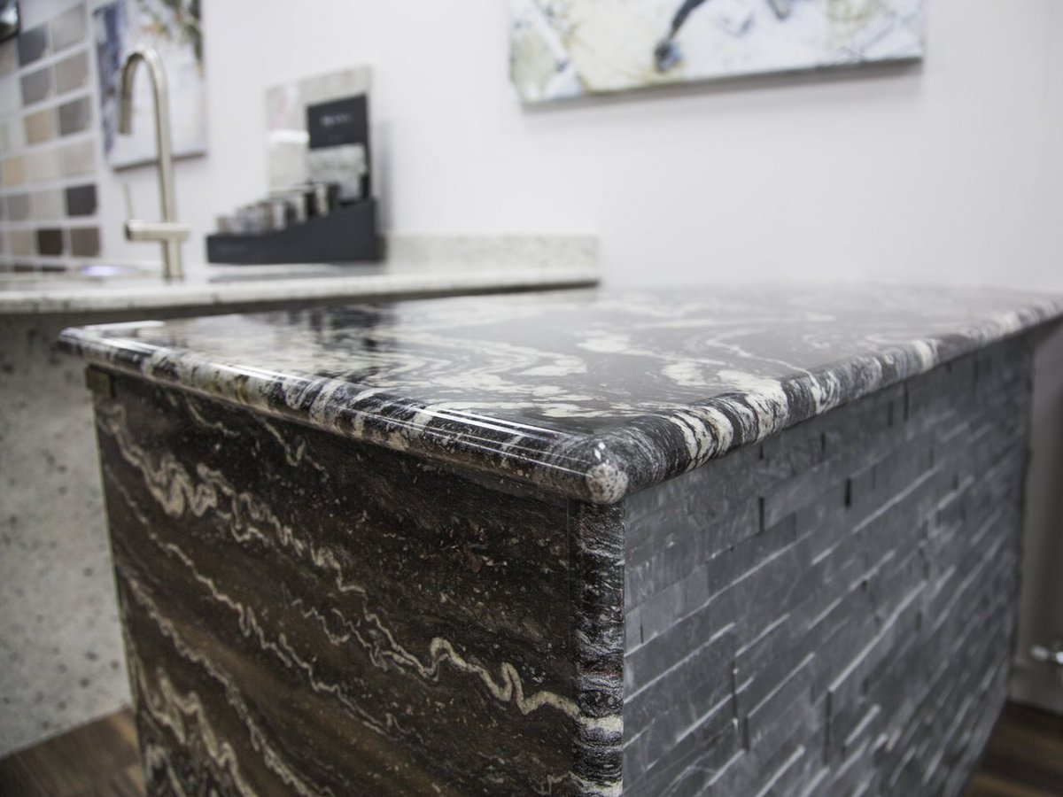 MayflowerStone's tweet photo. Not quite sure which stone to choose or what edge design to select for your dream worktop?

Come to the Mayflower Stone showroom and take a look in person!

Chat with our amazing team, who can help guide and assist you in making your decision.

📍 Plymouth, PL6 7TL https://t.co/3JsgSUVlCV