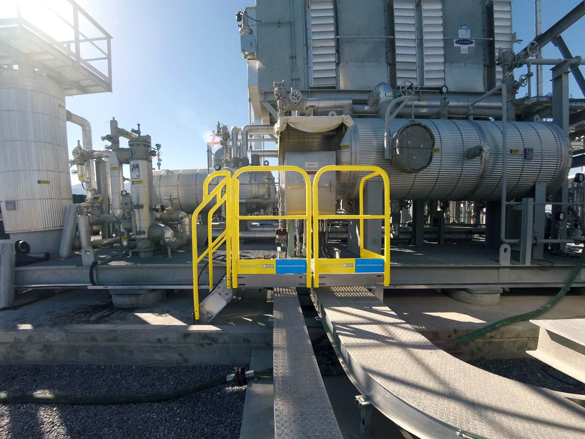 Our modular work platform is the ideal solution for ensuring safe and compliant access to critical areas, like the emergency shut-off zone. 

#erectastep #fallprevention #fallprotection #safetyfirst #safetymatters #osha

ow.ly/ptey50QrqFx