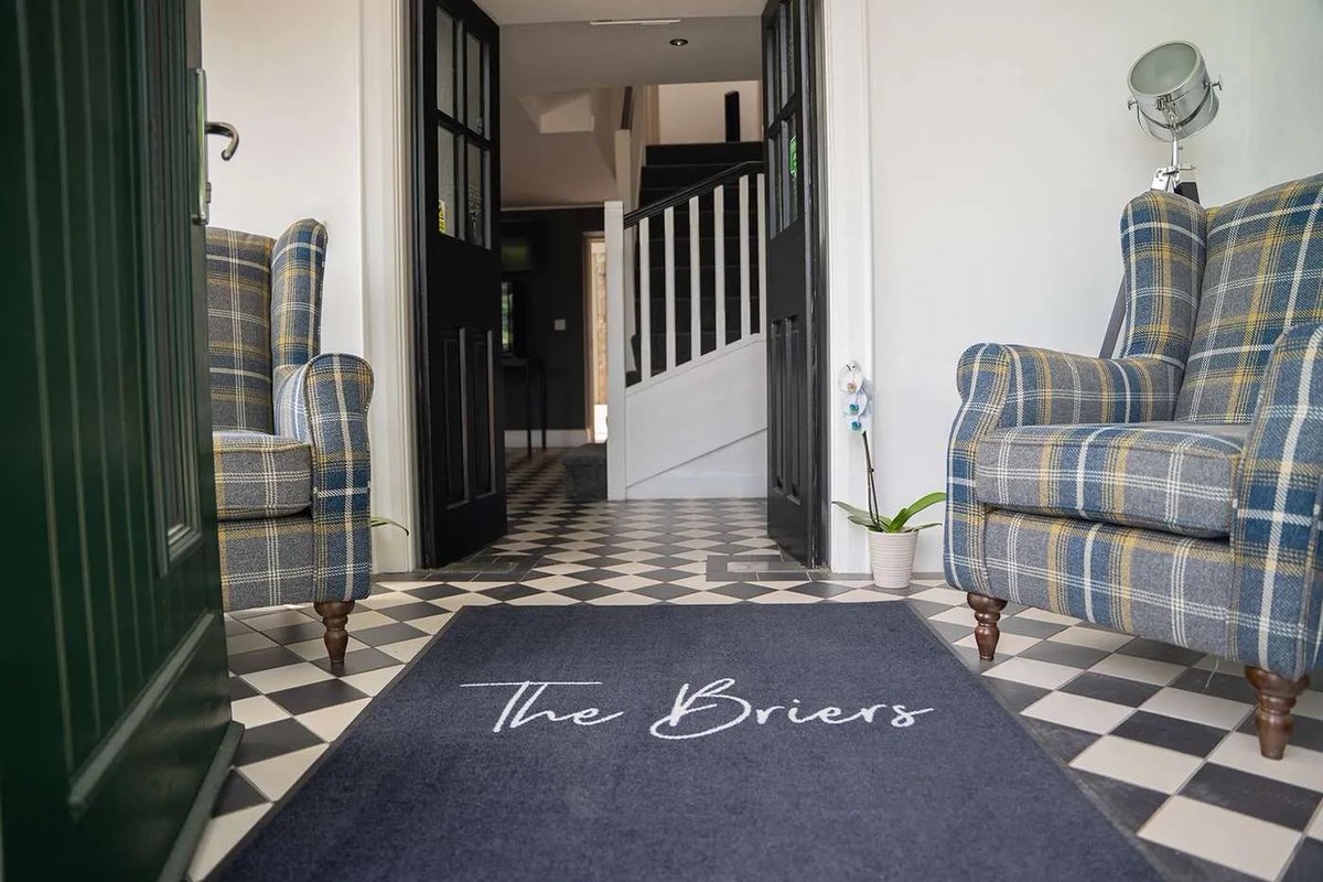 The Briers Country House is a family-run Country House in Newcastle, South Down, Northern Ireland - perfect for a weekend getaway! 📍 Newcastle 🏠 Country House 🛌 9 bedrooms 📺 Sky Sports TV 🌊 Hot tub ⛰ Ideal base for exploring the Mournes More info: buff.ly/48satdL