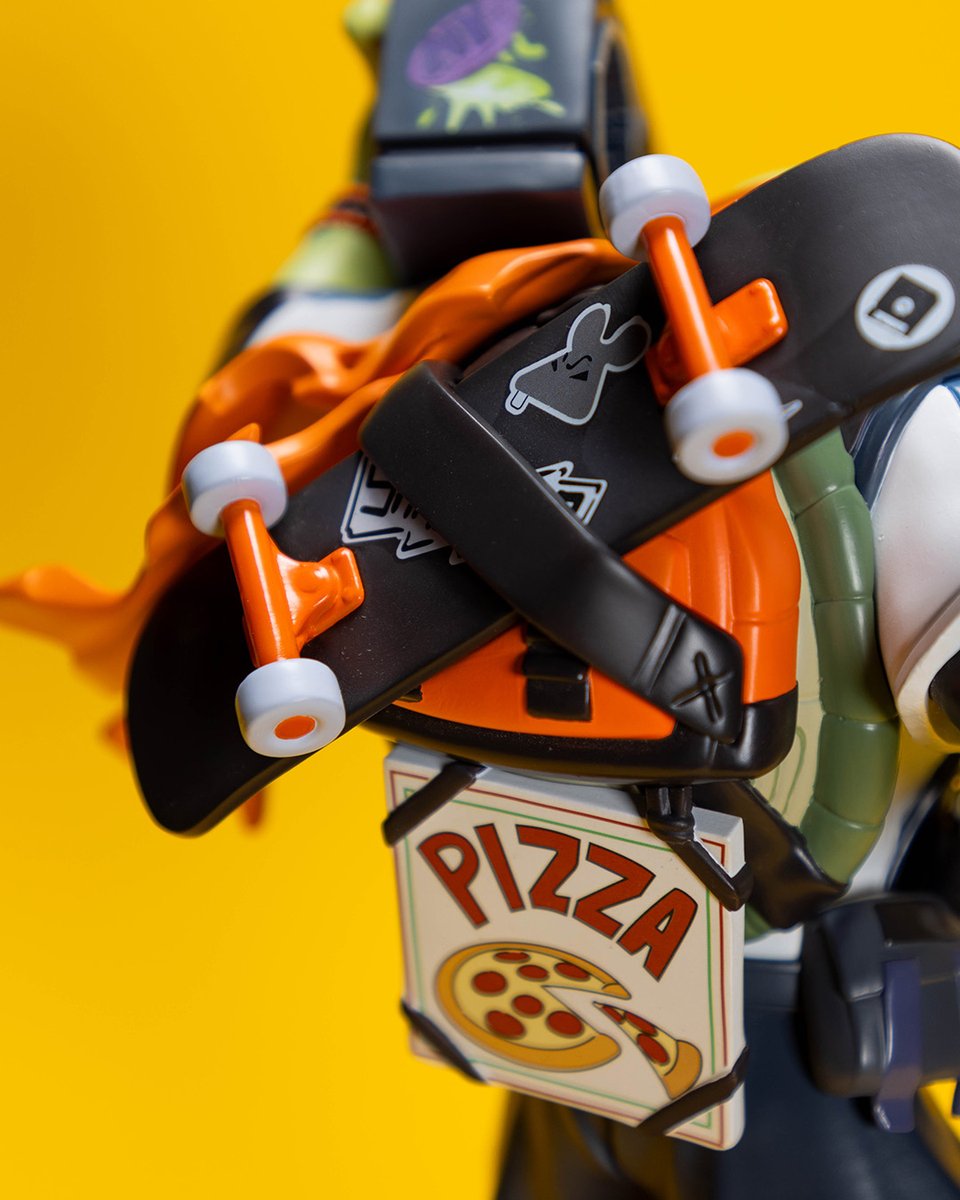 MightyJaxx's tweet photo. Showing our current prototype of TMNT x Clogtwo Urban Combat: Michelangelo! 🛹 We’re working on some finishing touches on this bad boy before it goes into full production.

Can you imagine unboxing this? 😜

Pre-order yours on https://t.co/ynPr4PZAuX, so don’t miss out! #tmnt https://t.co/tbwXiWeUdl