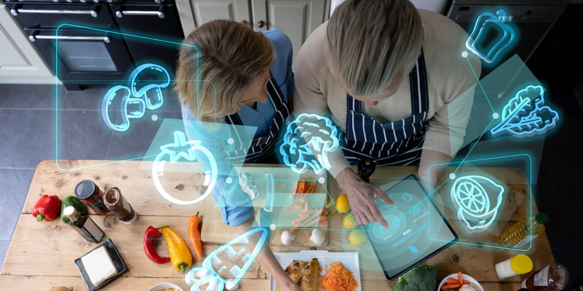 AI technology is transforming the food and beverage industry by optimizing taste, consumer preferences, and production with predictive modeling. zurl.co/ZLi7 

#ArtificialIntelligence #Innovation #FoodAndBeverage