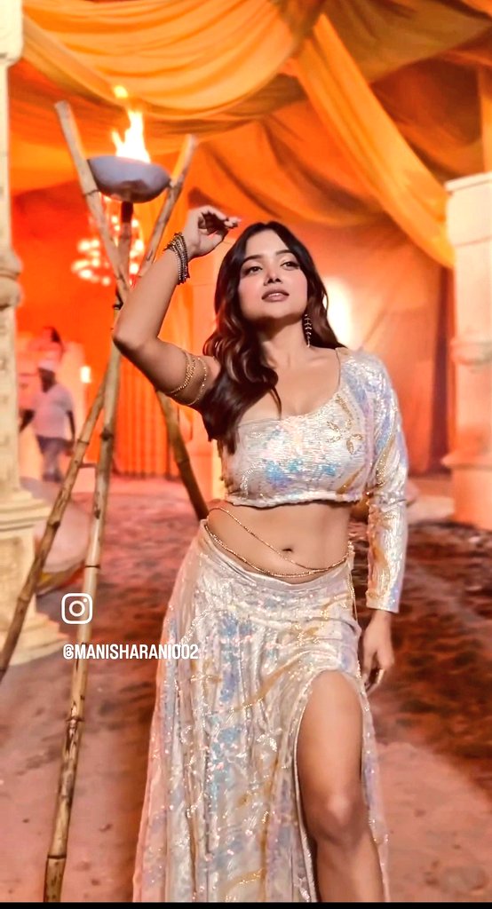 Hotie 🔥

#ManishaRani