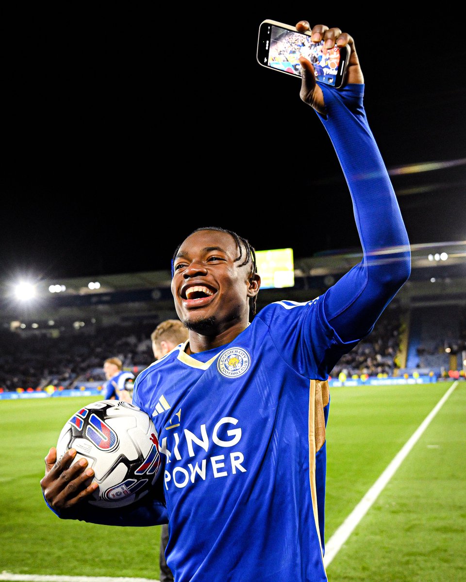 20-year-old Abdul Fatawu made history as the first Ghanaian to score a hat trick in the Championship in Leicester’s win vs. Southampton. He has 19 G/A this season. The future’s bright 💫🇬🇭