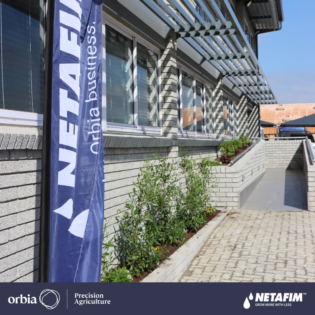 NetafimSA1's tweet image. Today, it was the team in Cape Town's turn to get their hands dirty for #EarthDay!

Thank you team for #DoingMore!

Do you also want to make an impact? Join our #UsingLessDoingMore movement. Check it out: bit.ly/3W1ycyL

#growmorewithless #irrigation