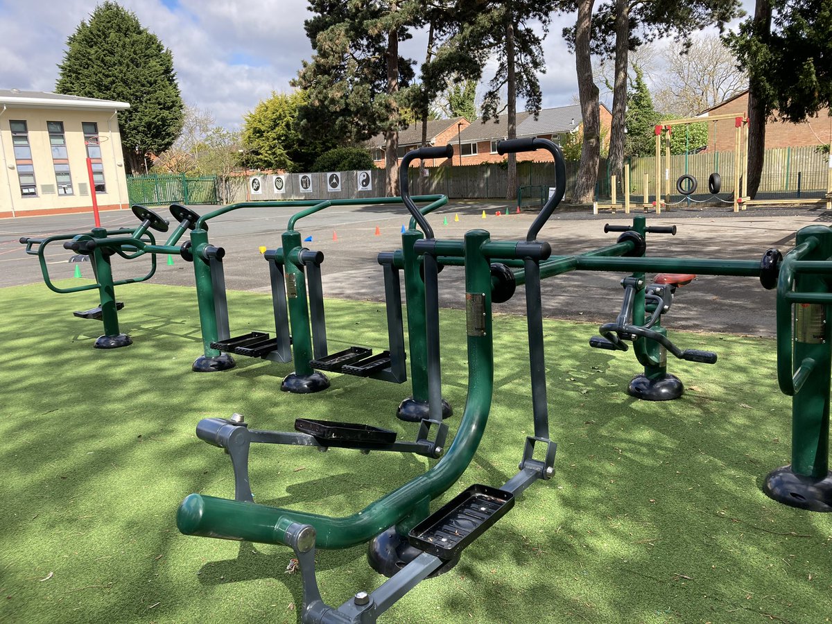 SFE School Support tweet media