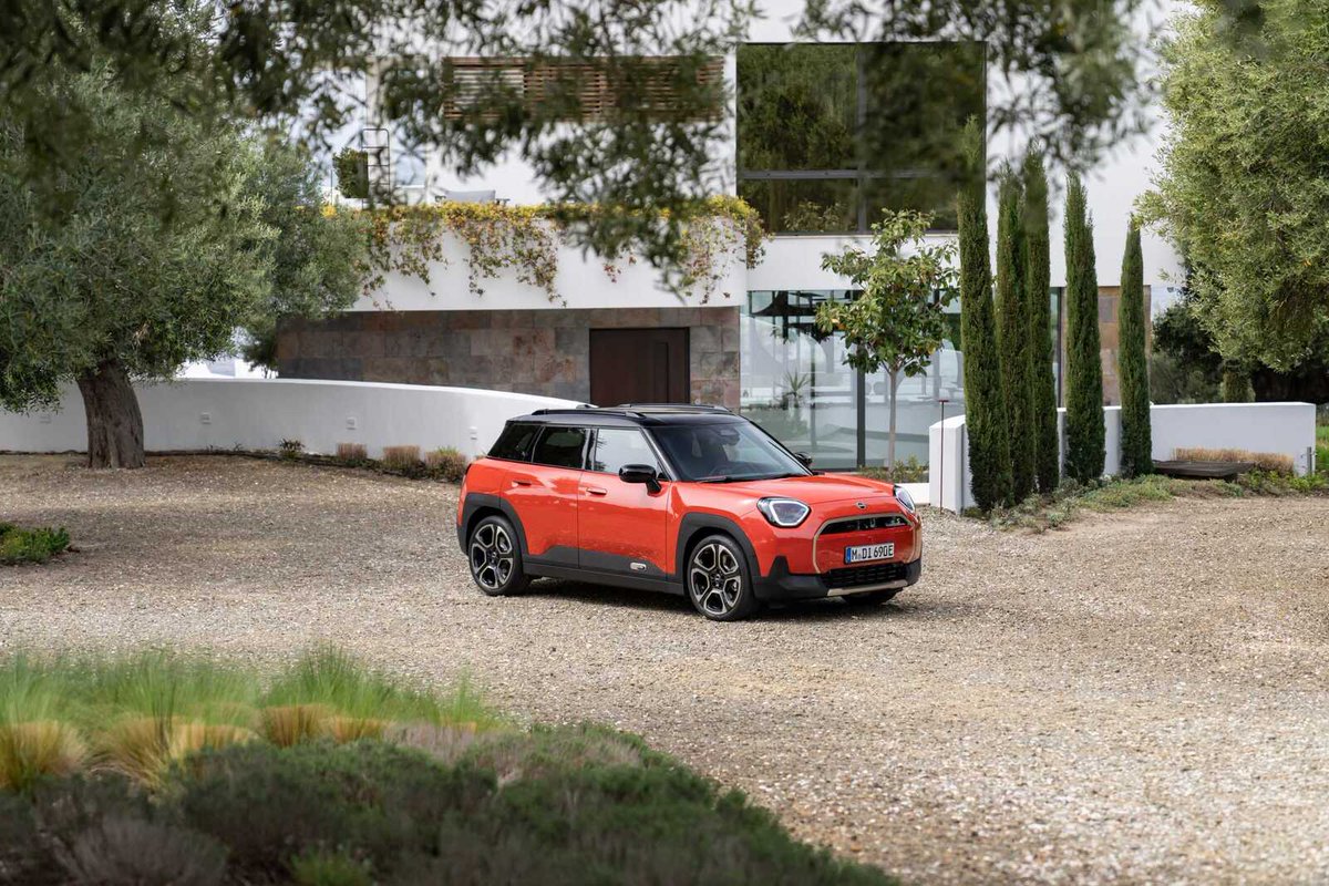 GermanCarForum's tweet image. #mini #miniaceman #aceman #newmini #germancarforum Munich. Creative use of space – reinterpreted: MINI celebrates the premiere of the first crossover model for the premium small car segment. The... germancarforum.com/threads/the-ne…