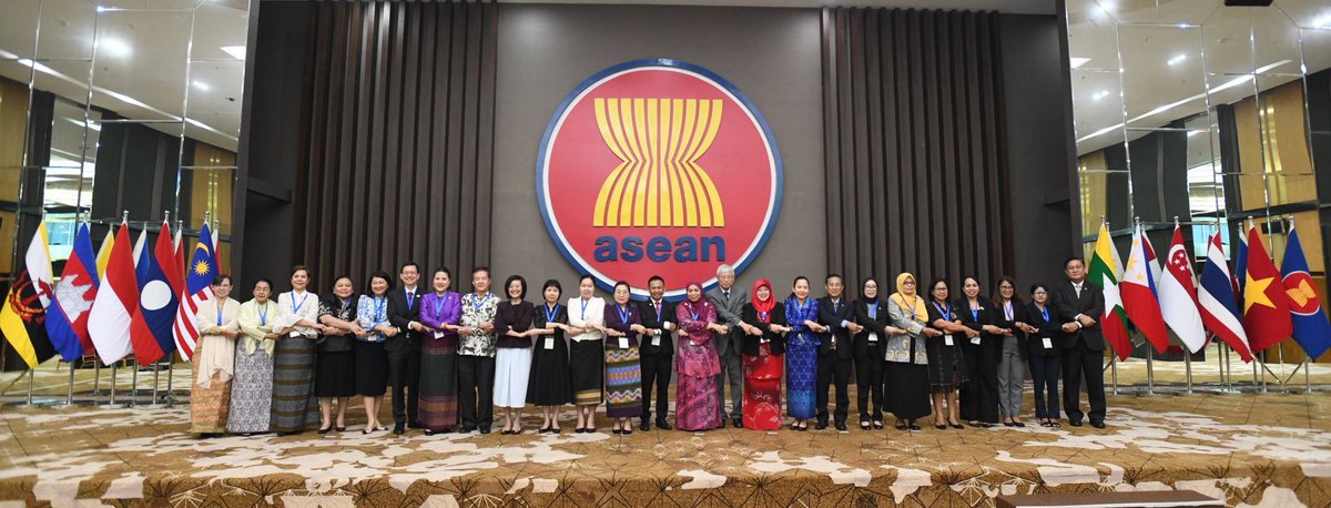 ASEAN tweet picture