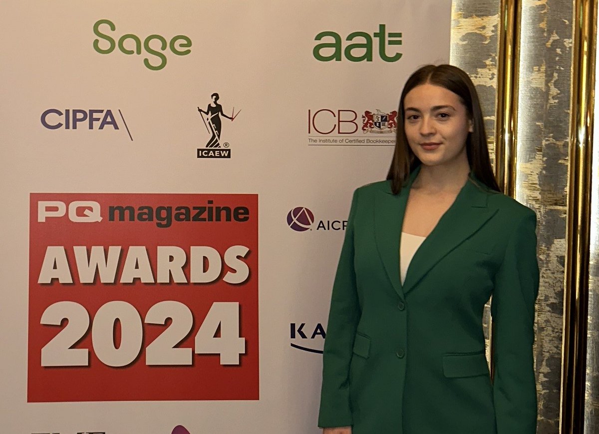 Congratulations to LSBU student, Corina Birca, who reached the #PQAwards final after she was shortlisted as Accountancy Graduate of the Year 👏👏👏 Corina is currently working as a Placement Finance Trainee at @ImperialNHS #LSBUAwardSuccess lsbu.ac.uk/about-us/news/…
